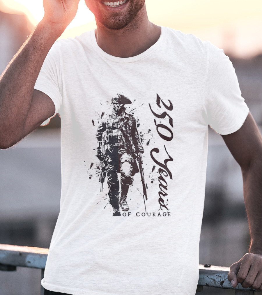 250 Years Of Courage Revolutionary War Soldier With Musket T-Shirt