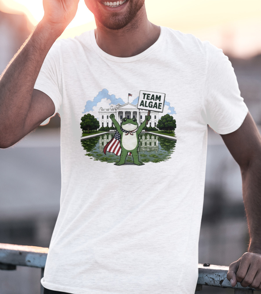 Team Algae Frog Patriotic American Flag White House 2026 Make Algae Great Again T-Shirt