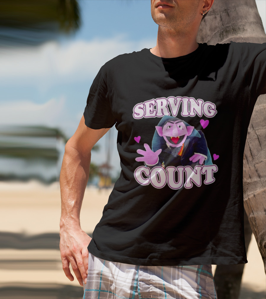 Serving Count Von Count Heart Purple Love T-Shirt