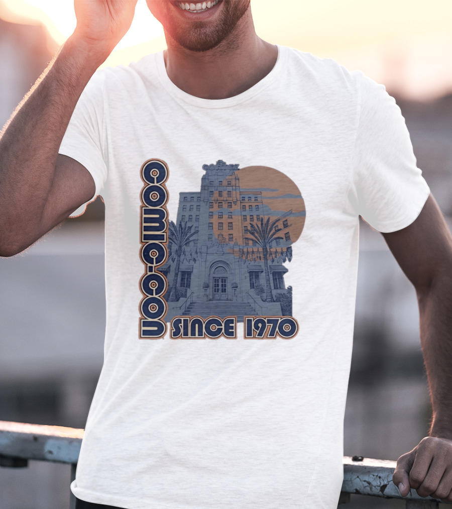 El Cortez Hotel Comic Con Since 1970 Urban Skyline T-Shirt