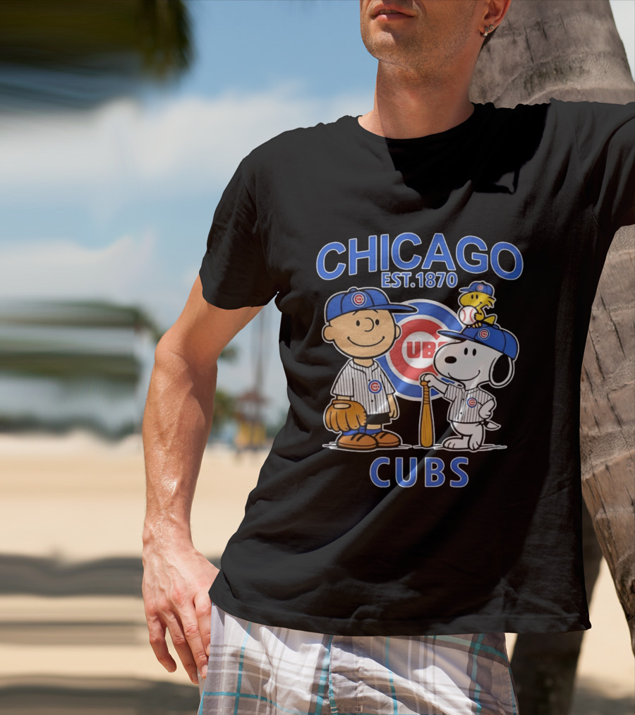 Peanuts Characters Snoopy Woodstock Charlie Brown Chicago Cubs Est 1870 T-Shirt