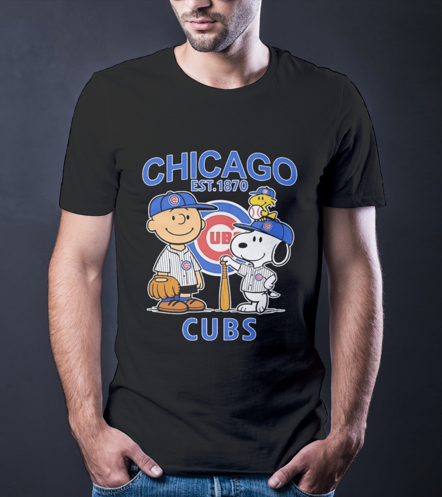 Peanuts Characters Snoopy Woodstock Charlie Brown Chicago Cubs Est 1870 T-Shirt