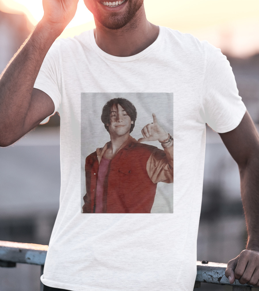 Keanu Reeves Hang Loose 90s Vintage Style Nostalgia Iconic Gesture T-Shirt