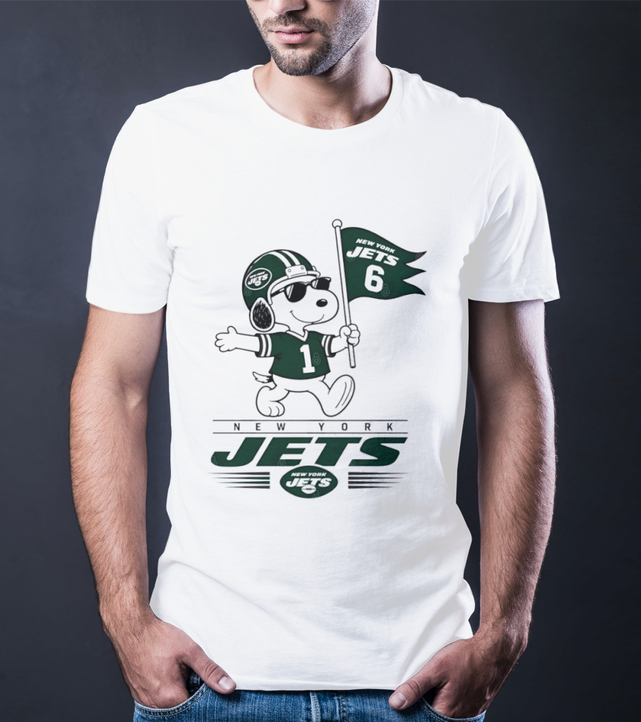 Snoopy Peanuts New York Jets Football 6 1 T-Shirt