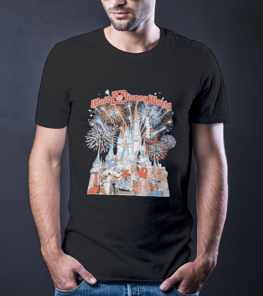 Walt Disney World Castle Fireworks Mickey Minnie Goofy T-Shirt