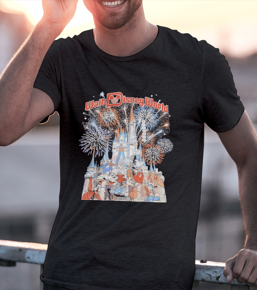 Walt Disney World Castle Fireworks Mickey Minnie Goofy T-Shirt