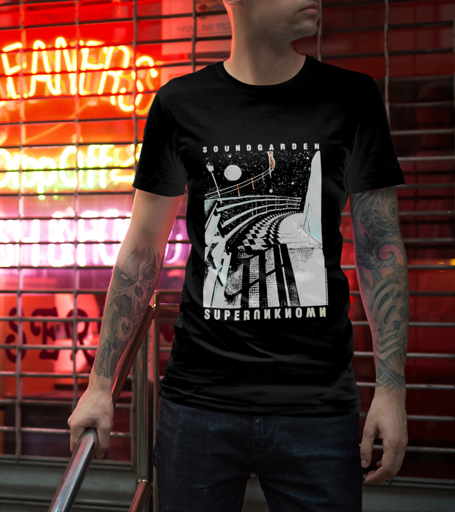 Soundgarden Superunknown Album Art Pathway Scene T-Shirt