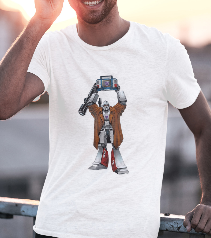 Megatron Lifting Soundwave 80s Transformers Decepticon T-Shirt
