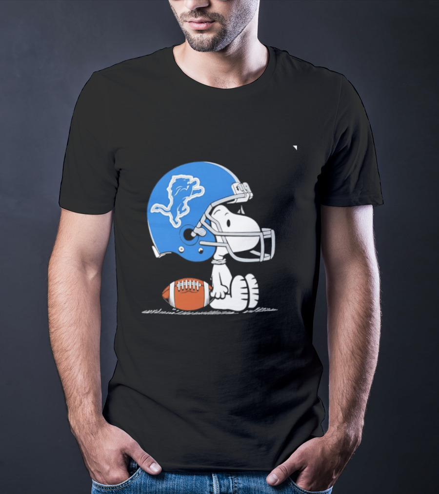 Snoopy Detroit Lions Football Helmet Collaboration NFL Peanuts T-Shirt