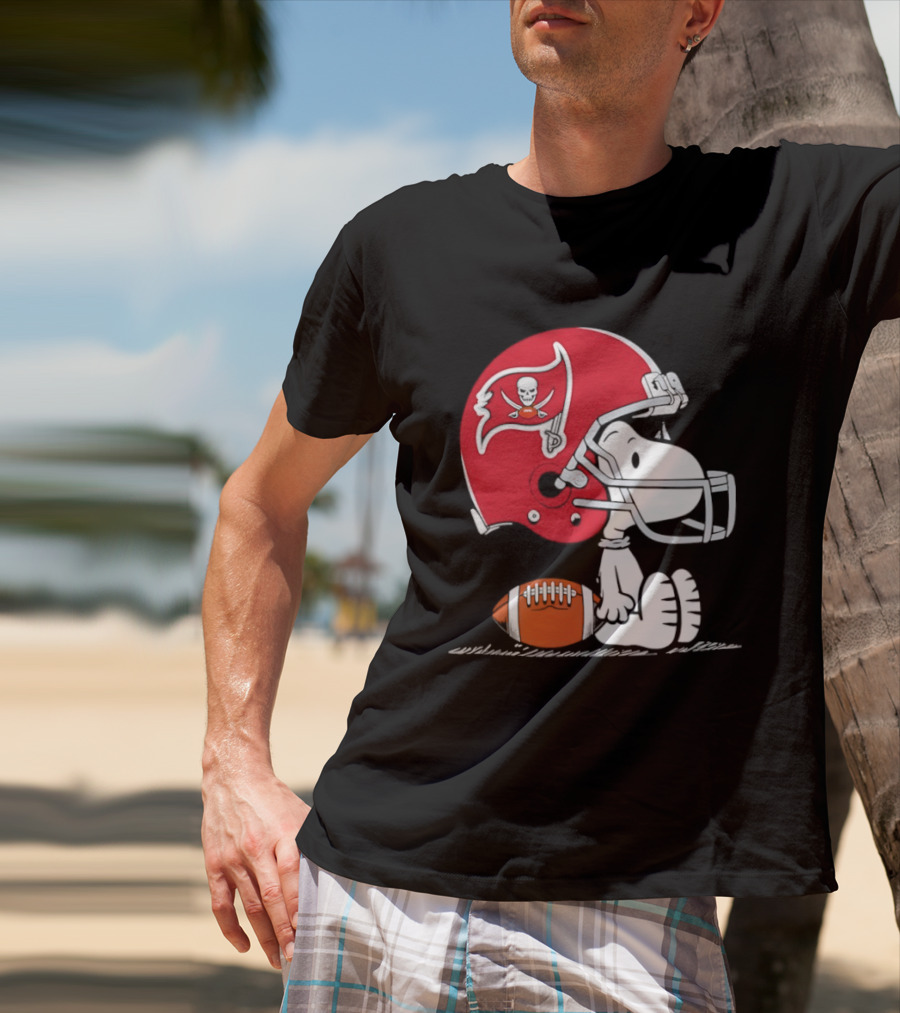 Snoopy Tampa Bay Buccaneers Football Helmet Peanuts Crossover NFL Collaboration T-Shirt