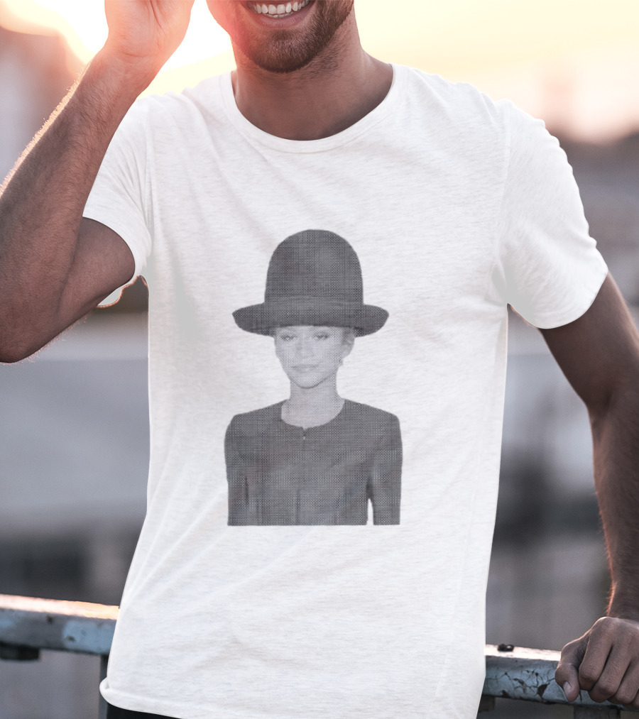 Zendaya Halftone Minimalist Style Fashion Influence T-Shirt