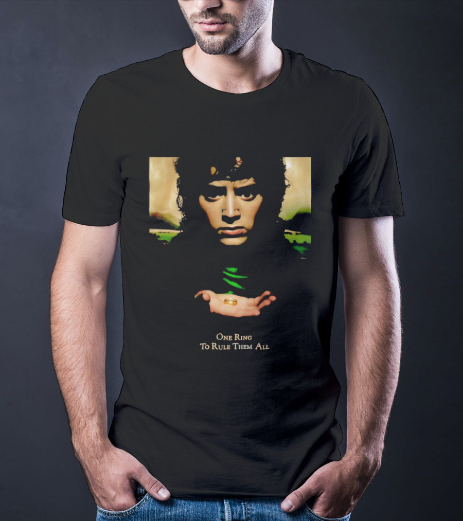 Elijah Wood One Ring To Rule Them All Lord Of The Rings Face Hands Gold Band T-Shirt