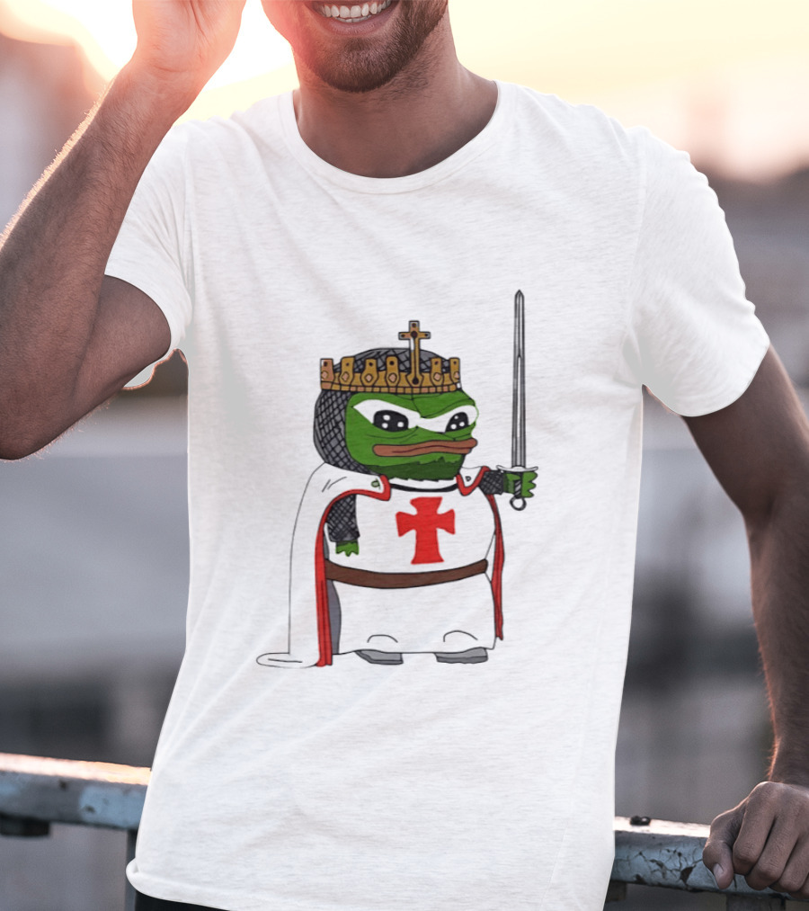 Pepe The Frog King Holding Sword Medieval Crusader Knight With Crown And Cape T-Shirt