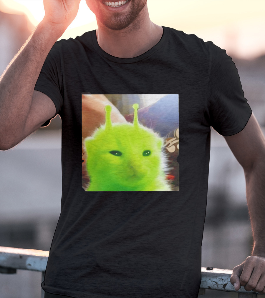 Gleep Alien Kitty Green Cat Antennae Fluffy Feline Fantasy T-Shirt