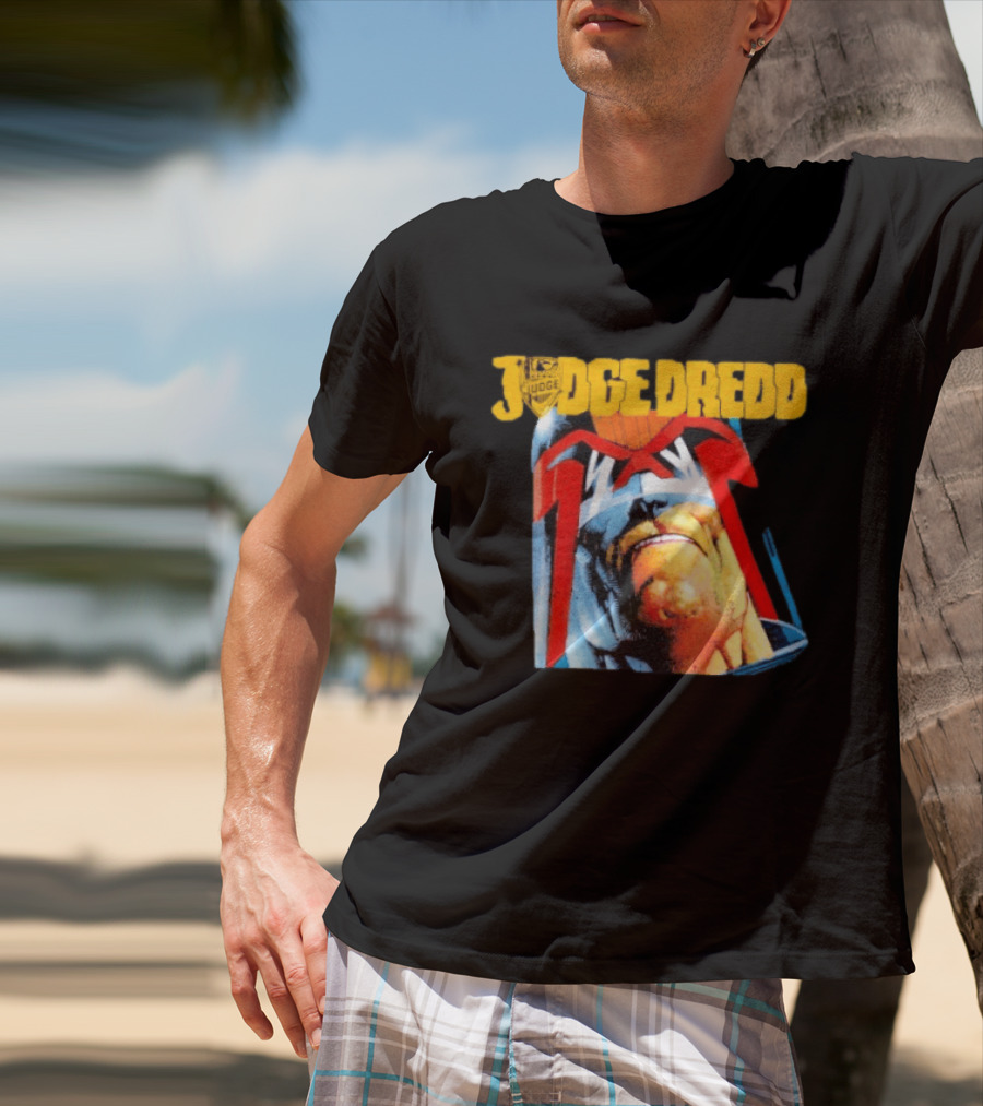 Judge Dredd Face Of Justice Iconic 2000 AD Comic Book Cover T-Shirt