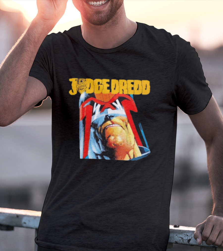 Judge Dredd Face Of Justice Iconic 2000 AD Comic Book Cover T-Shirt