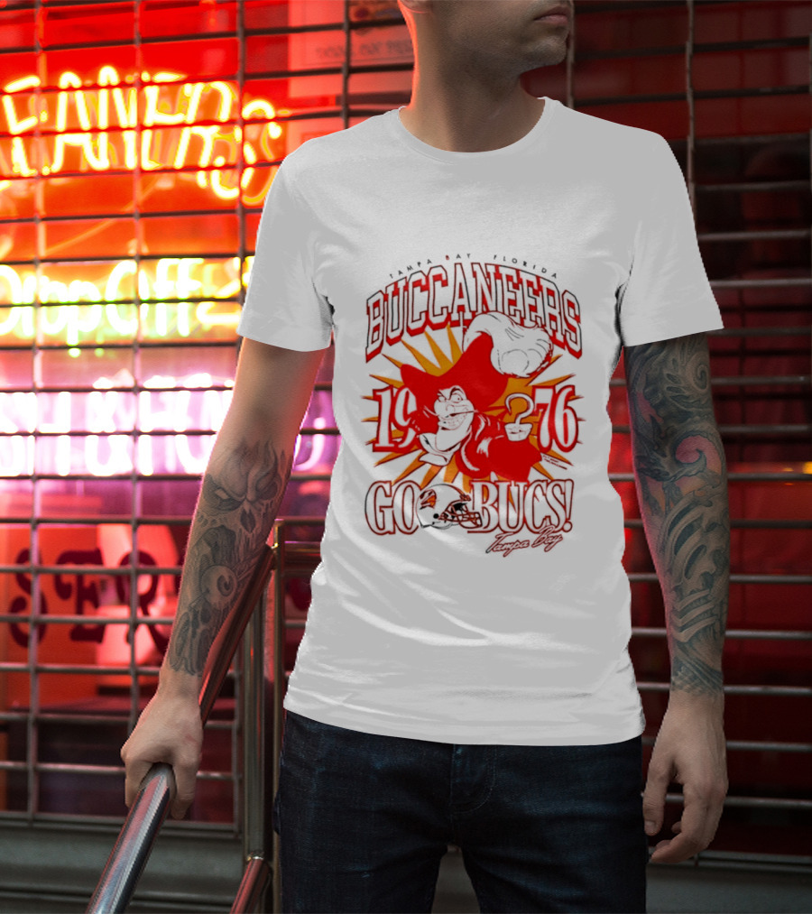 Tampa Bay Florida Buccaneers 1976 Go Bucs Captain Hook T-Shirt
