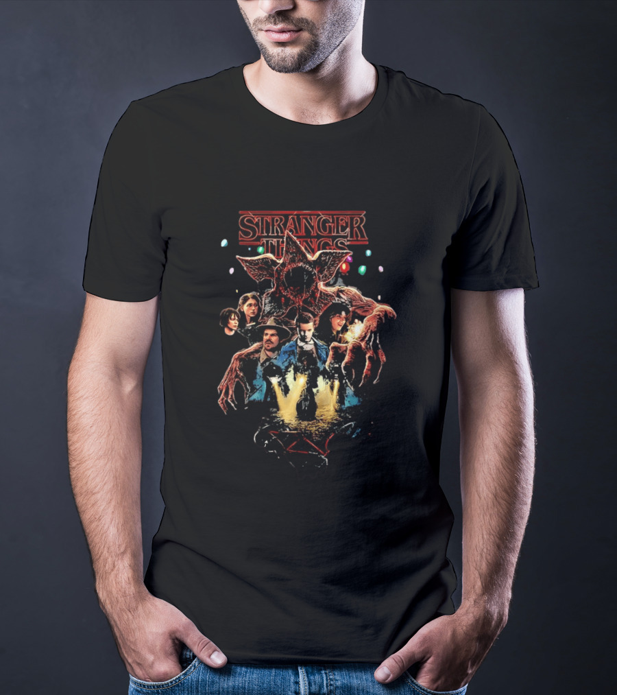 Stranger Things Cast And Demogorgon Ensemble Scene T-Shirt