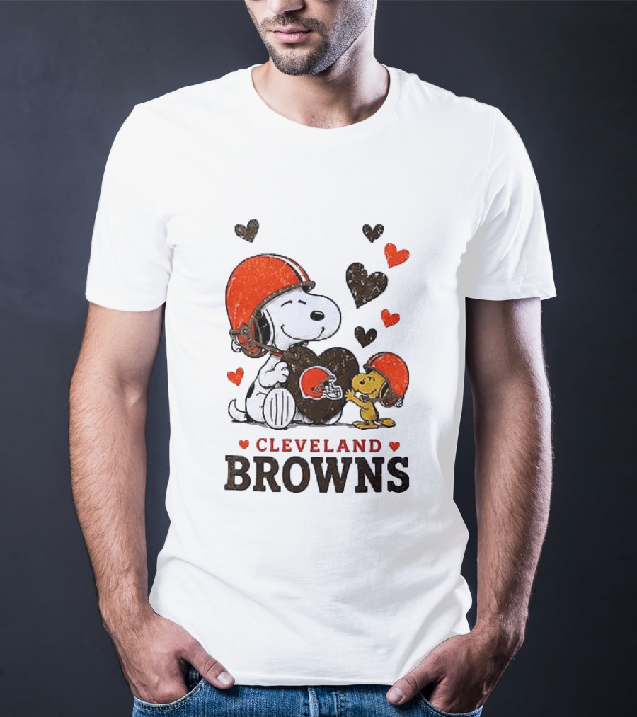 Cleveland Browns Peanuts Snoopy Woodstock Heart Helmets Love T-Shirt