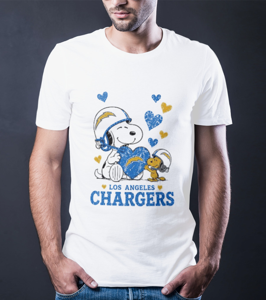 Los Angeles Chargers Peanuts Snoopy Love Laughter T-Shirt