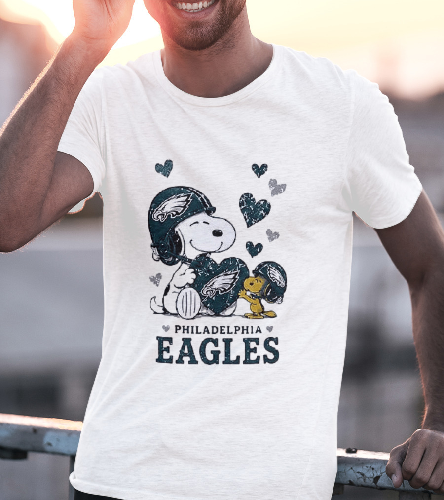 Philadelphia Eagles Snoopy Woodstock Love Hearts Collaboration T-Shirt