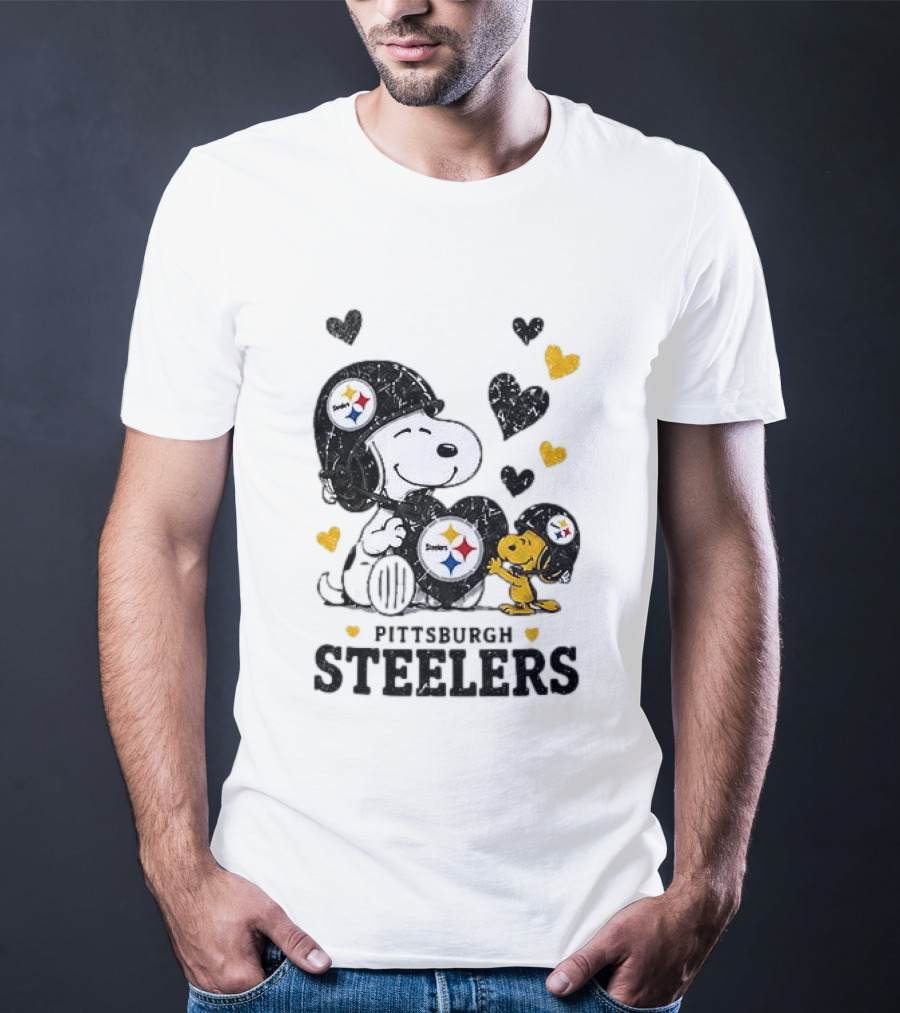 Pittsburgh Steelers Peanuts Snoopy Woodstock Hearts NFL Fan T-Shirt