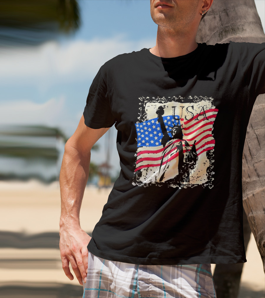 USA Statue Of Liberty American Flag T-Shirt