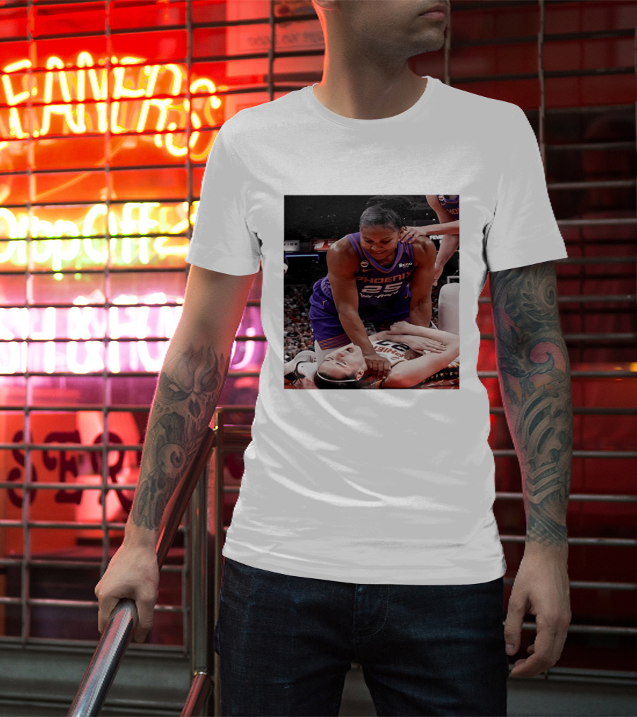Brittney Griner Phoenix Mercury Caitlin Clark Indiana Fever NBA WNBA Crossover Moment T-Shirt
