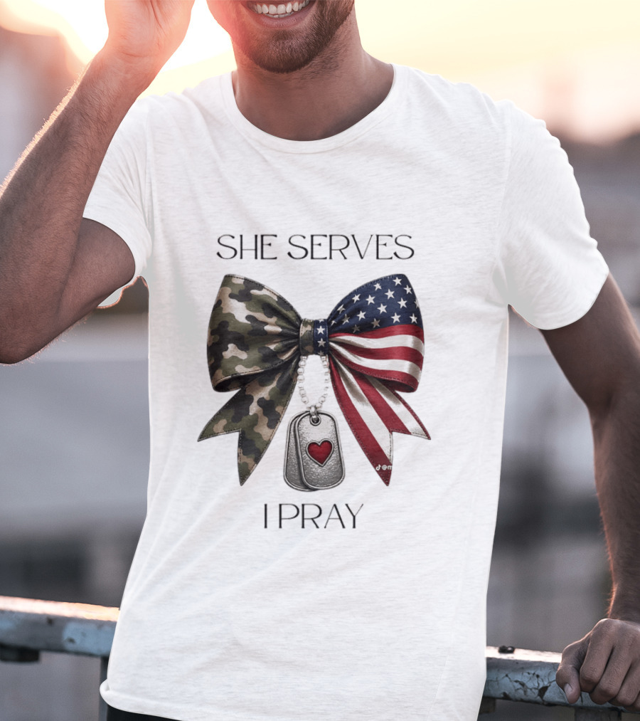 She Serves I Pray USA Flag Camo Bow Dog Tags T-Shirt