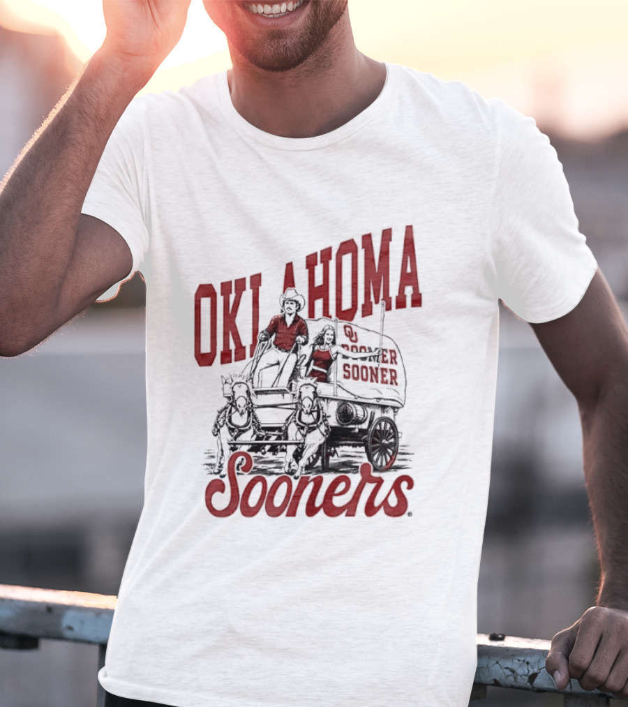 Oklahoma Sooners Boomer Sooner Horse Drawn Wagon T-Shirt