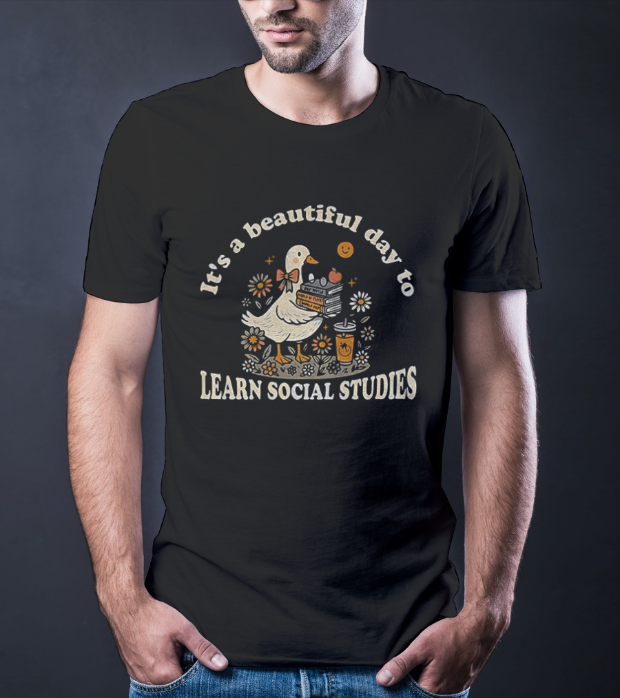 Goose It's A Beautiful Day To Learn Social Studies Happy Halloween T-Shirt