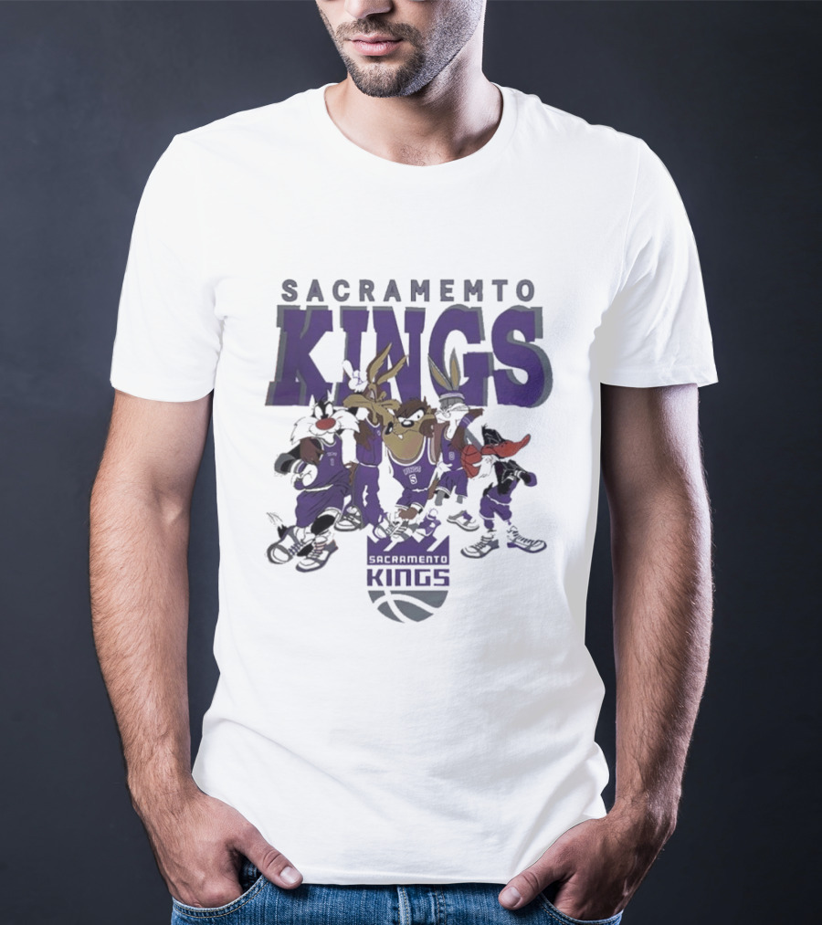 Sacramento Kings Looney Tunes Characters NBA Basketball Team T-Shirt