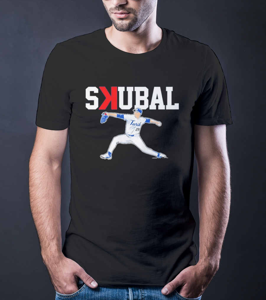Tarik Skubal Pitching Pose Los Angeles Dodgers T-Shirt