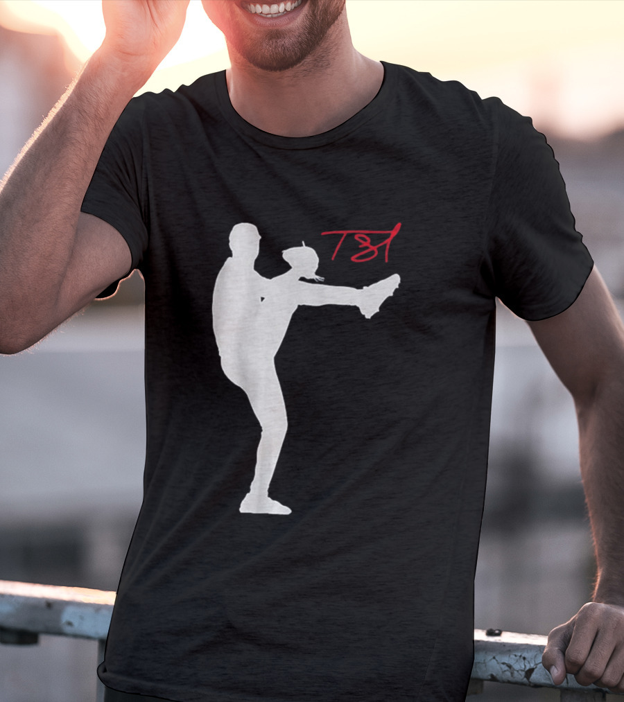 T61 Tarik Skubal Pitching Pose Los Angeles T-Shirt
