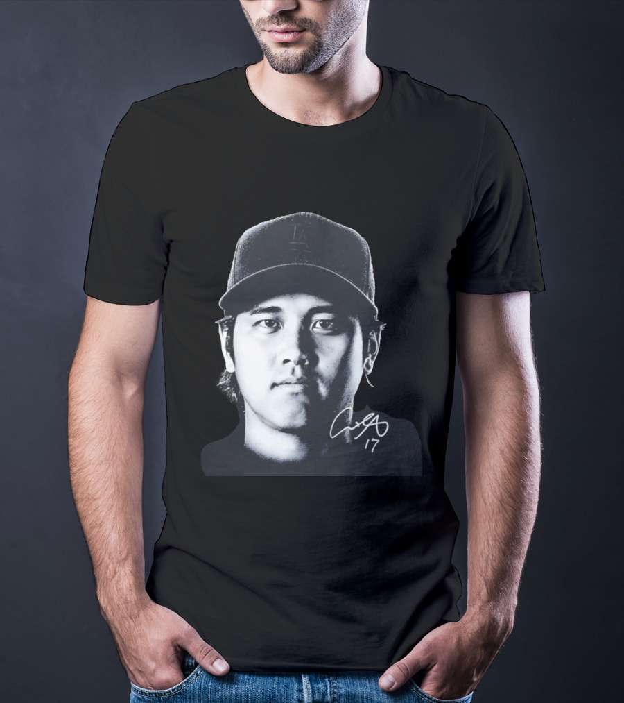 Shohei Ohtani LA Dodgers Cap Signature 17 T-Shirt