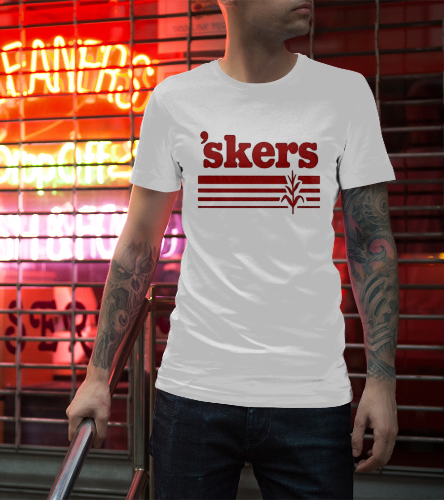 Skers Nebraska Cornhuskers Text Red Lines T-Shirt