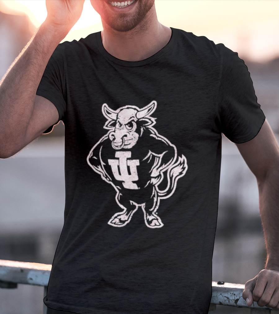 Indiana Hoosiers NCAA Vintage Style Distressed Muscular Bull T-Shirt