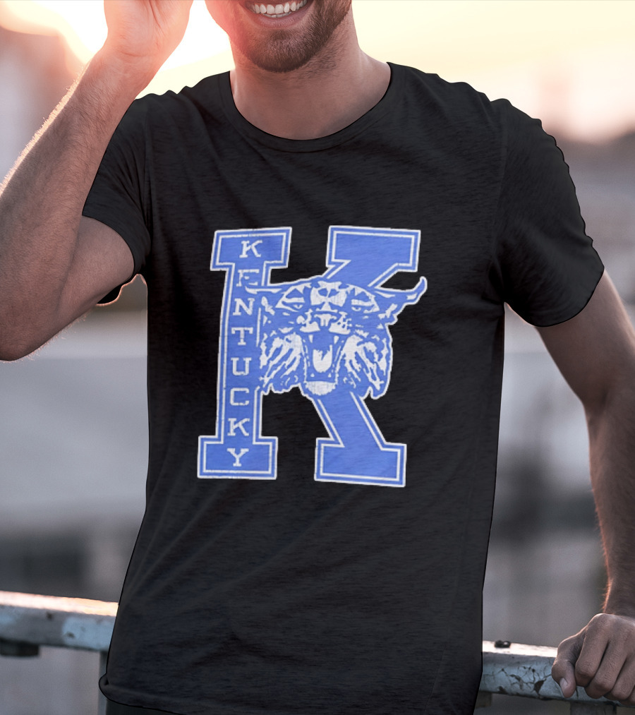 Kentucky Wildcats NCAA Distressed Block Letter K Wildcats Head T-Shirt