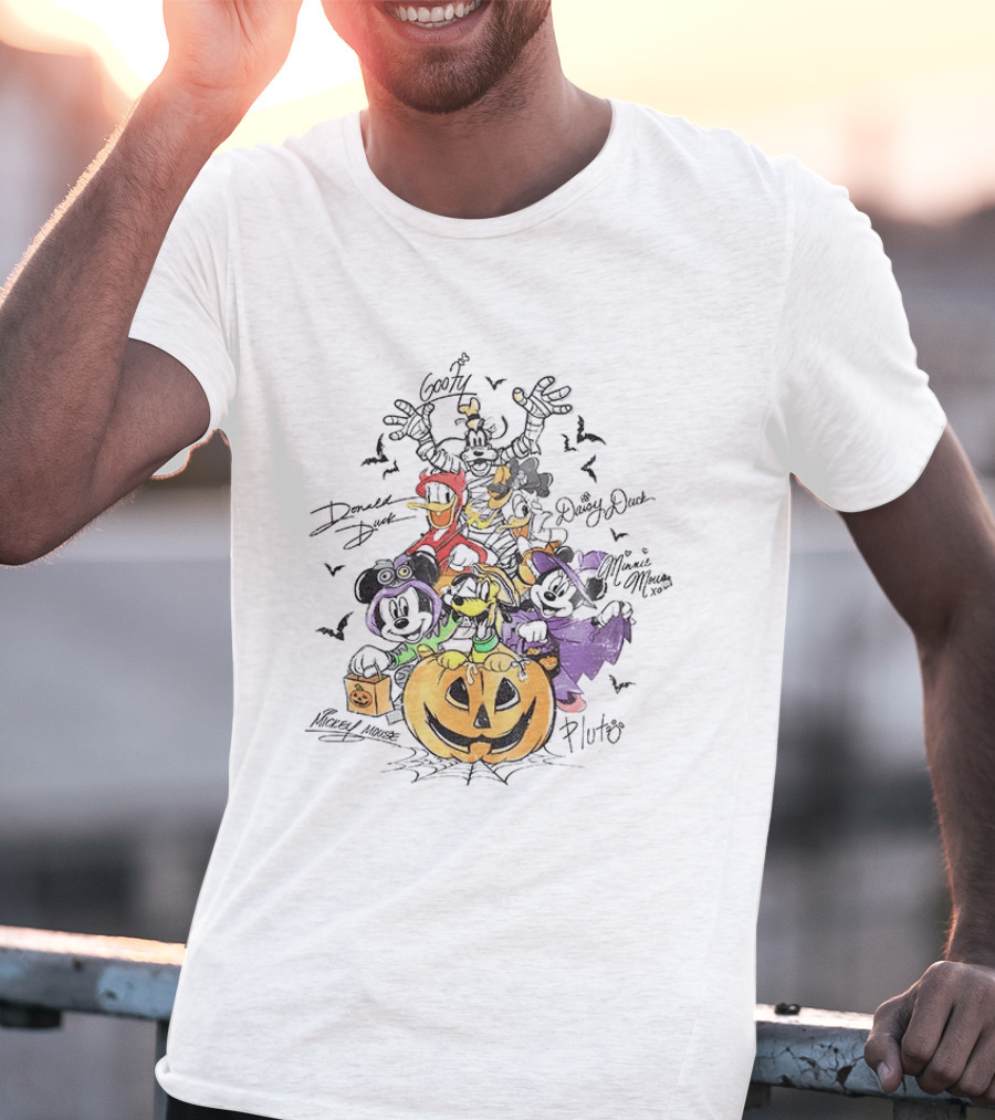 Mickey Minnie Donald Goofy Pluto Daisy Halloween Pumpkin Costume Bash T-Shirt