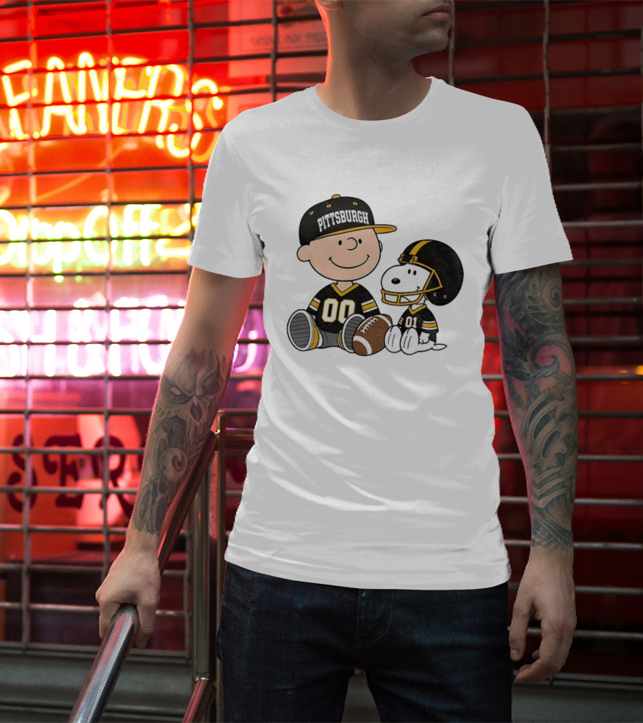 Pittsburgh Football Charlie Brown Snoopy Pigskin Player T-Shirt