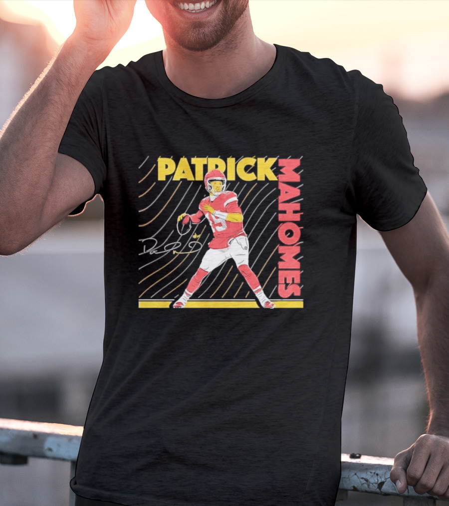 Patrick Mahomes Football Quarterback Signature Wavy Line T-Shirt