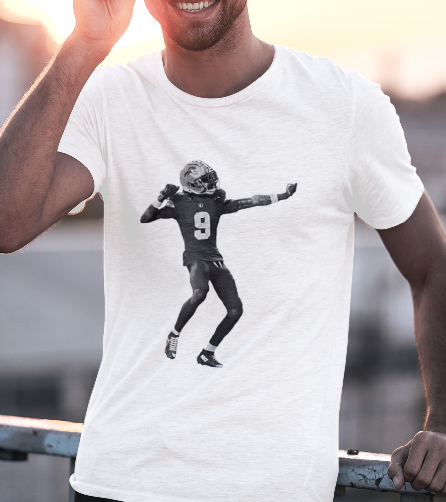 Detroit Lions Number 9 Celebratory Pose Football Athlete Cutout T-Shirt