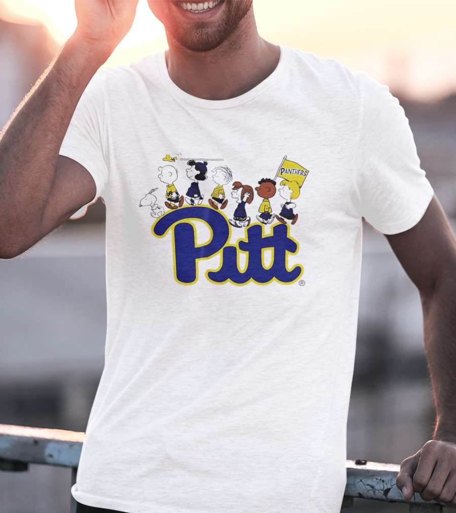 Pittsburgh Panthers Peanuts Characters With Pitt Flag T-Shirt