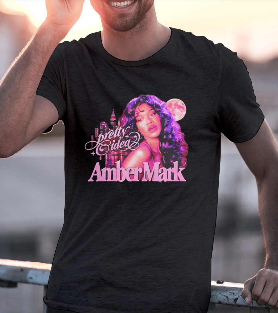 Pretty Idea Amber Mark Woman Moon City Skyline T-Shirt