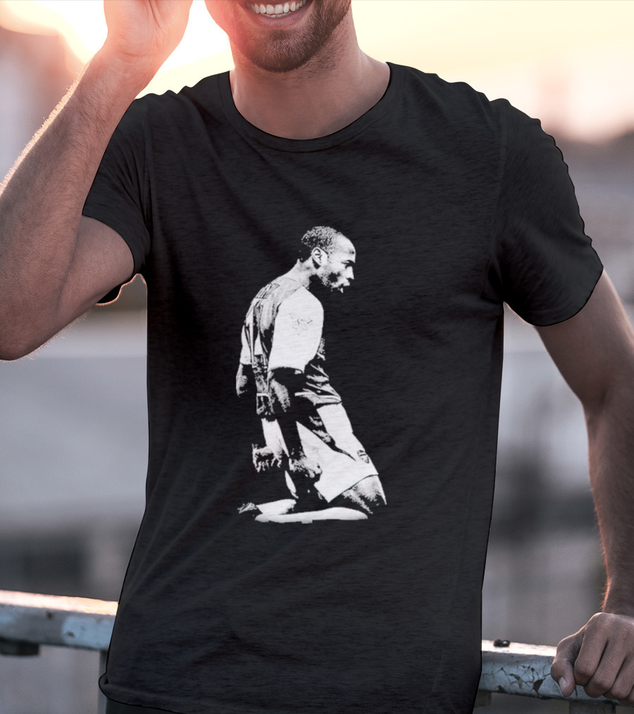 Lindsey Heaps Thierry Henry Football Soccer Arsenal T-Shirt