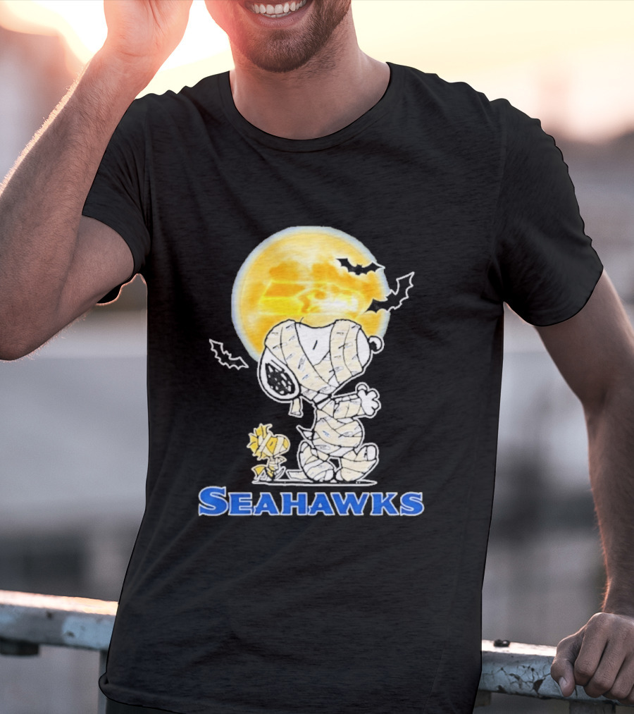 Seattle Seahawks Snoopy Mummy Halloween Moon T-Shirt