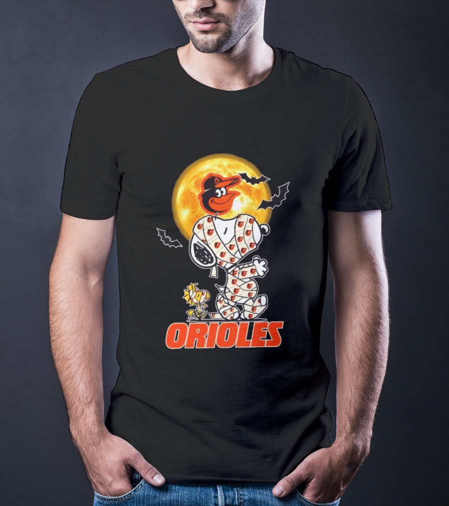 Baltimore Orioles Halloween Snoopy Woodstock Mummy Cosplay Moon Bats T-Shirt