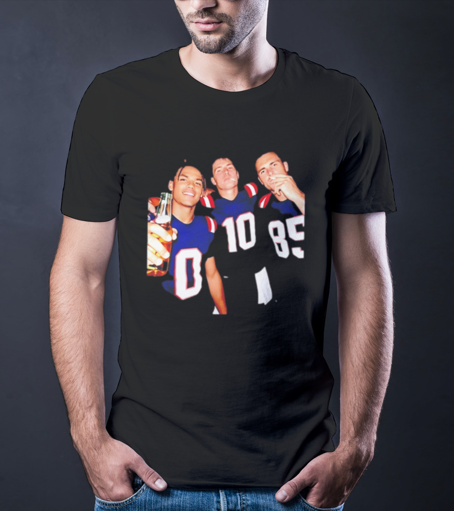 New England Patriots Christian Gonzalez Drake Maye Hunter Henry Cheering With Beer T-Shirt