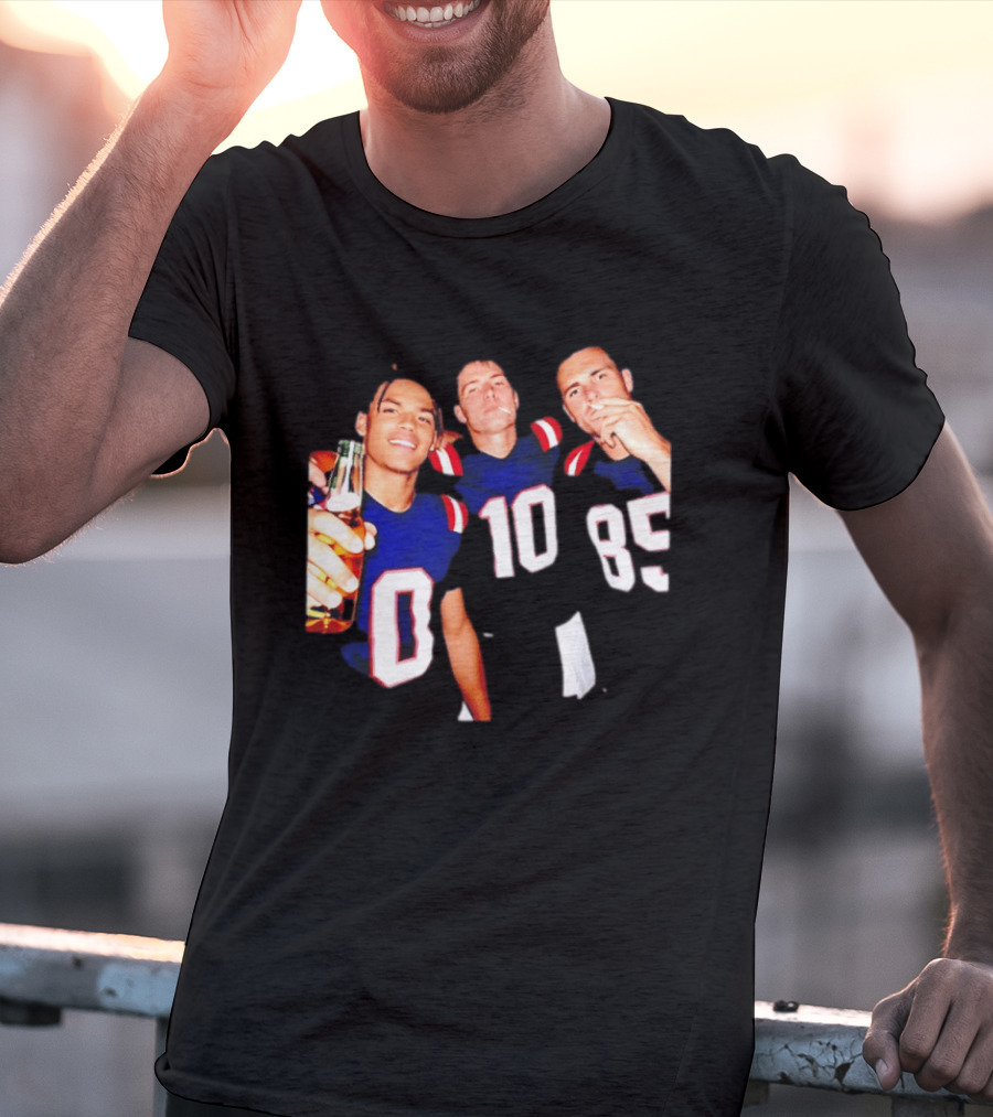 New England Patriots Christian Gonzalez Drake Maye Hunter Henry Cheering With Beer T-Shirt
