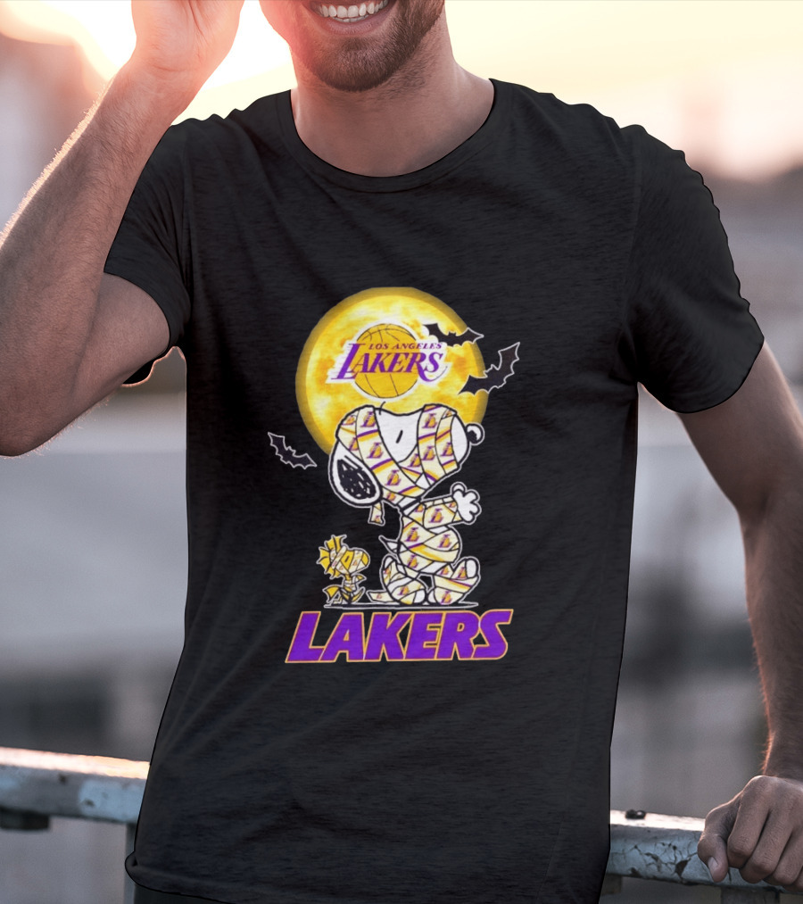 Los Angeles Lakers Snoopy Woodstock Mummy Halloween Moon Bats T-Shirt